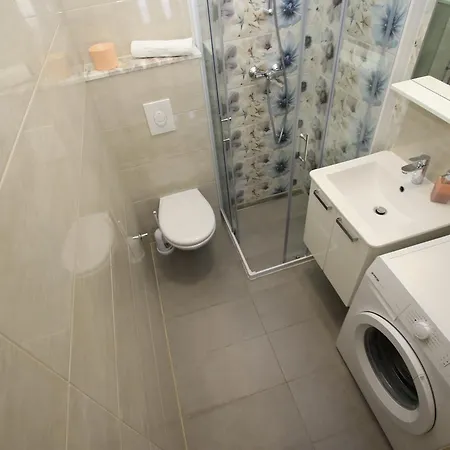 Ivka * マカルスカ