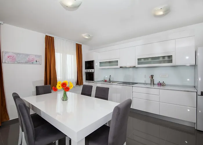 Ivka Apartamento Makarska